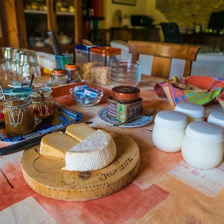 B&B Il Sole Delle Rive Sinio Luaran gambar
