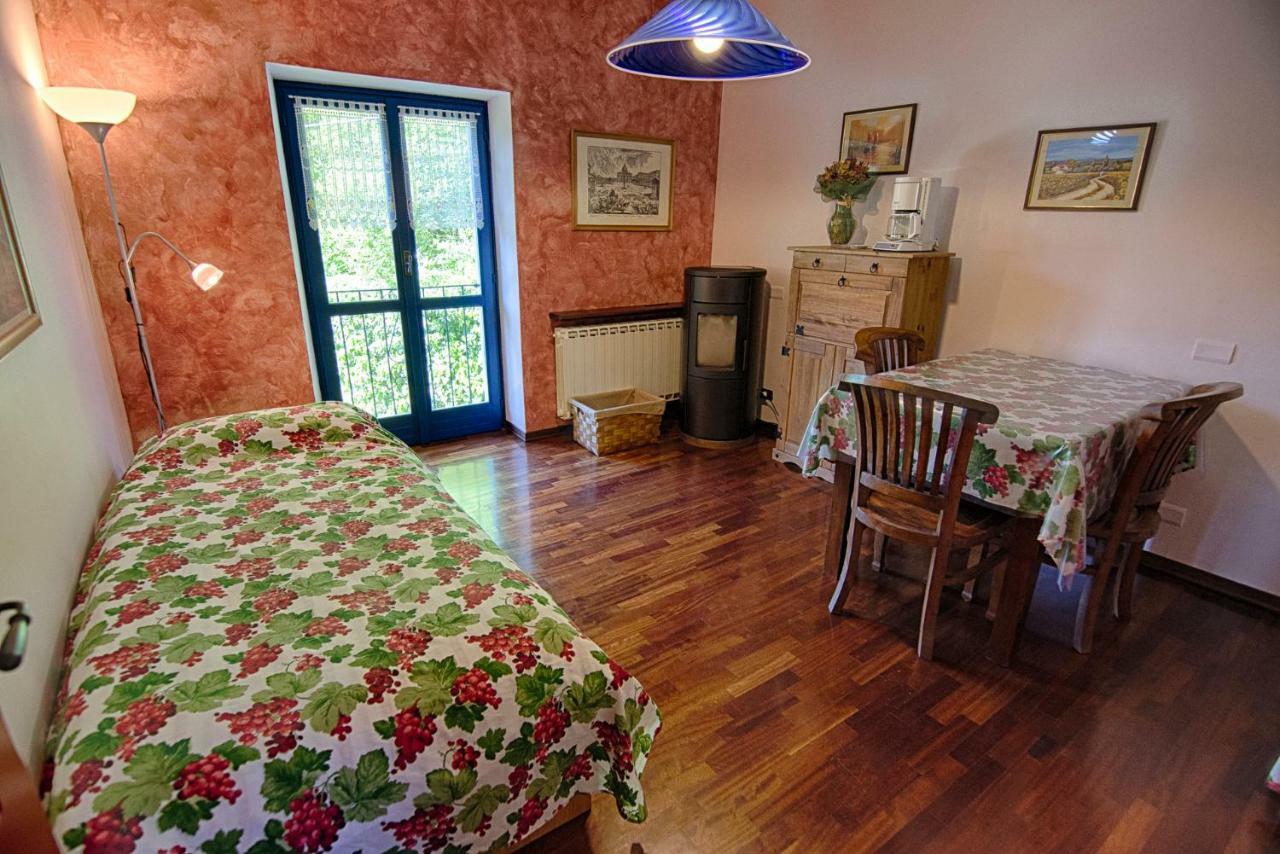 B&B Il Sole Delle Rive Sinio Luaran gambar